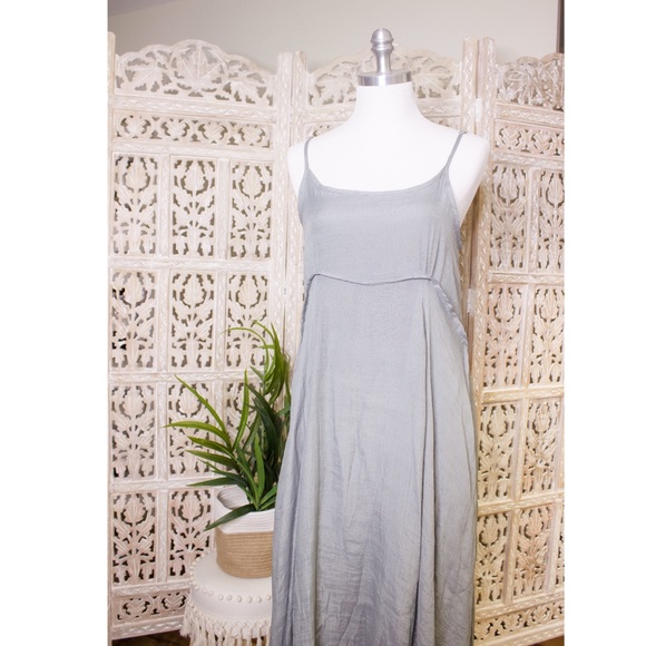 🎉HP🎉 Sage Crinkle Fabric Spaghetti Strap Maxi Dress - Picture 7 of 13